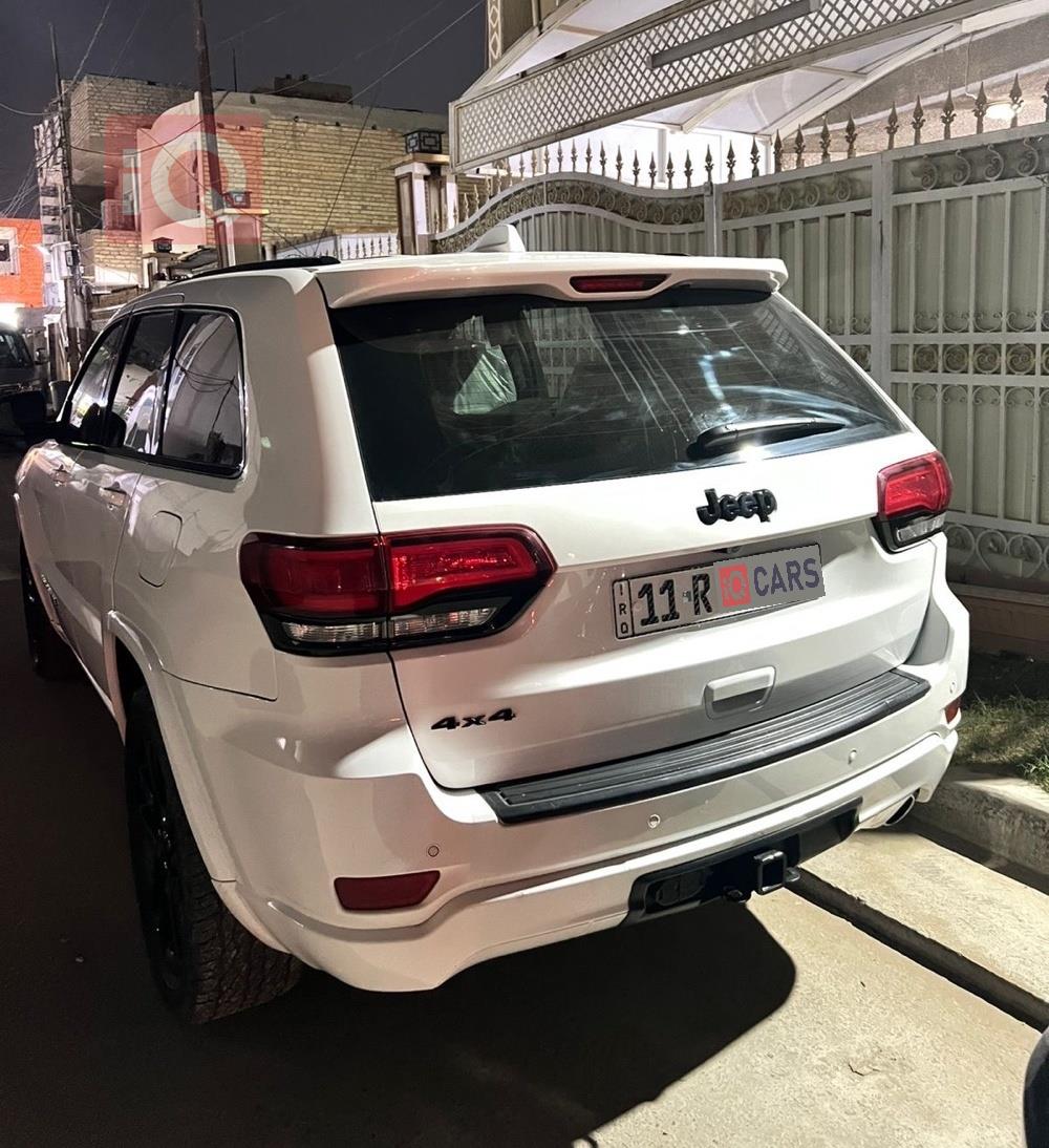 جيب جراند شيروكي